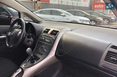 Хэтчбек Toyota Auris 2008 в Запорожье