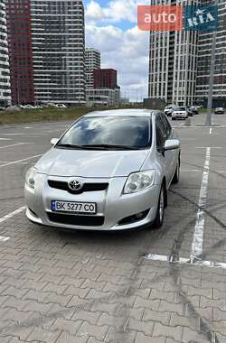 Хетчбек Toyota Auris 2008 в Києві