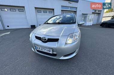 Хэтчбек Toyota Auris 2008 в Киеве