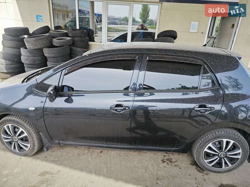 Хетчбек Toyota Auris 2008 в Краматорську