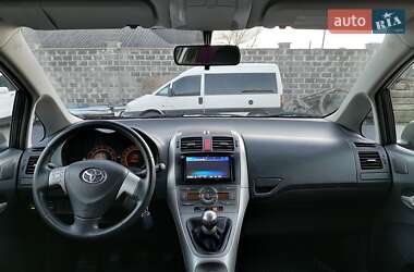 Хэтчбек Toyota Auris 2008 в Калуше