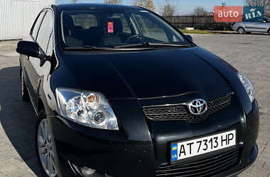 Хэтчбек Toyota Auris 2008 в Брошневе-Осаде