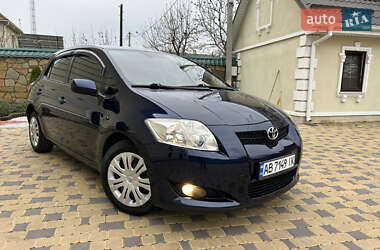 Хэтчбек Toyota Auris 2008 в Могилев-Подольске