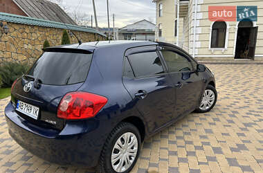 Хэтчбек Toyota Auris 2008 в Могилев-Подольске