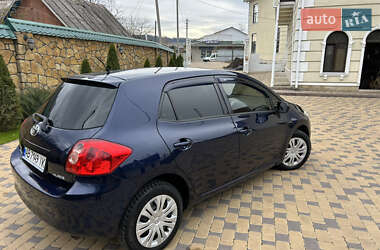 Хэтчбек Toyota Auris 2008 в Могилев-Подольске