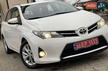 Универсал Toyota Auris 2015 в Стрые