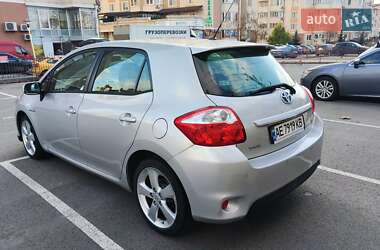 Хэтчбек Toyota Auris 2011 в Киеве