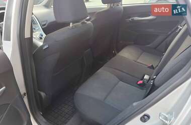 Хэтчбек Toyota Auris 2011 в Киеве