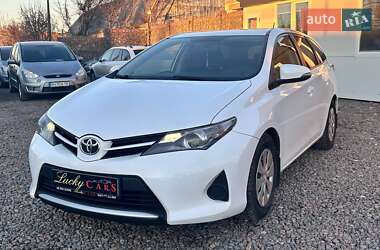 Універсал Toyota Auris 2015 в Одесі