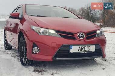 Хэтчбек Toyota Auris 2013 в Переяславе