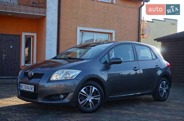 Хетчбек Toyota Auris 2008 в Самборі