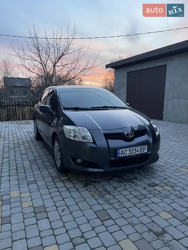 Toyota Auris