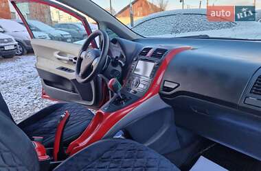 Хэтчбек Toyota Auris 2007 в Смеле