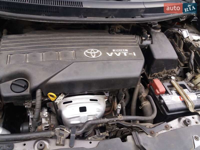 Хетчбек Toyota Auris 2008 в Мукачевому