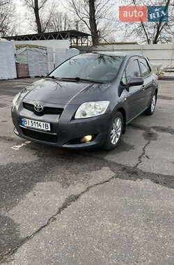 Хэтчбек Toyota Auris 2008 в Кременчуге