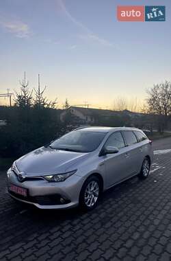 Універсал Toyota Auris 2015 в Бродах