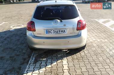 Хэтчбек Toyota Auris 2008 в Стрые