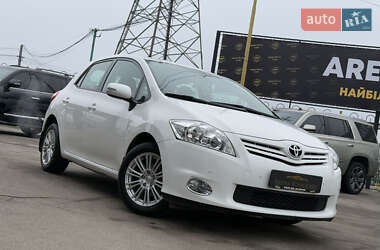 Хэтчбек Toyota Auris 2011 в Харькове