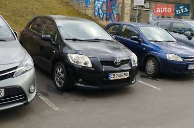 Хэтчбек Toyota Auris 2008 в Киеве