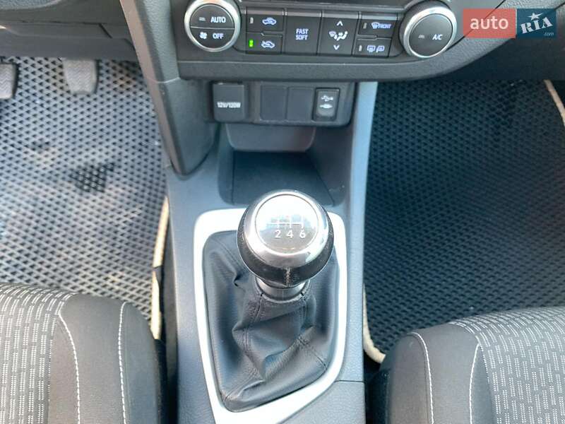 Универсал Toyota Auris 2014 в Виннице
