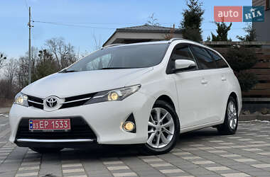 Універсал Toyota Auris 2015 в Стрию