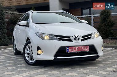 Універсал Toyota Auris 2015 в Стрию