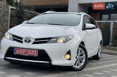 Універсал Toyota Auris 2015 в Стрию