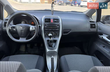 Хэтчбек Toyota Auris 2010 в Киеве