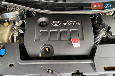 Хетчбек Toyota Auris 2008 в 
