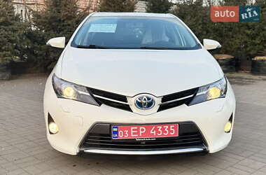 Хетчбек Toyota Auris 2013 в Дніпрі