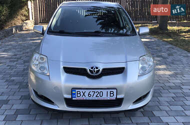 Хэтчбек Toyota Auris 2008 в Вознесенске