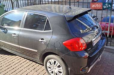 Хетчбек Toyota Auris 2008 в 