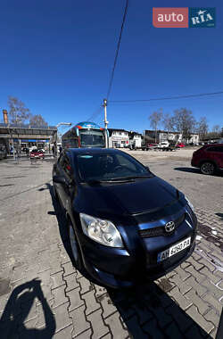 Хетчбек Toyota Auris 2008 в 
