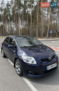 Хетчбек Toyota Auris 2008 в 
