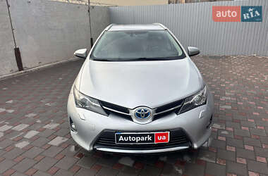 Универсал Toyota Auris 2014 в 