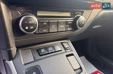 Универсал Toyota Auris 2014 в 