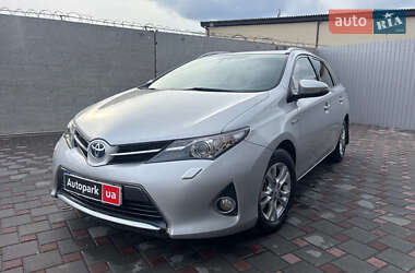 Универсал Toyota Auris 2014 в 