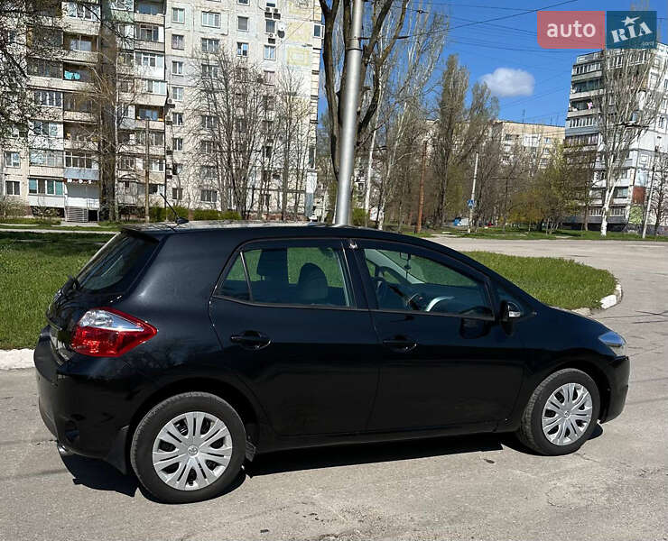 Хетчбек Toyota Auris 2011 в Запоріжжі