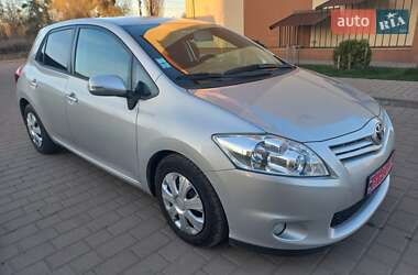 Хэтчбек Toyota Auris 2011 в Ковеле
