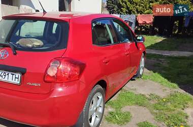 Хэтчбек Toyota Auris 2008 в 