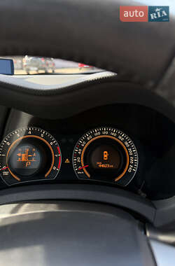 Хэтчбек Toyota Auris 2012 в 