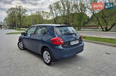 Хэтчбек Toyota Auris 2008 в 