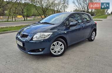 Хэтчбек Toyota Auris 2008 в 
