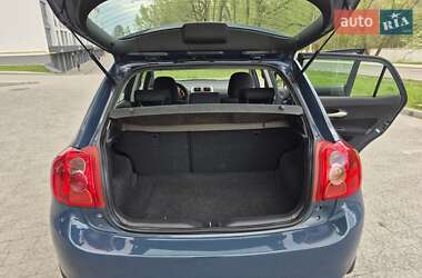 Хэтчбек Toyota Auris 2008 в 