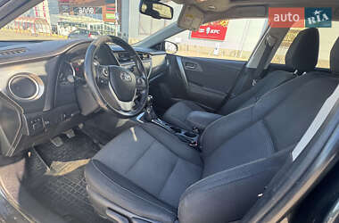 Универсал Toyota Auris 2014 в 