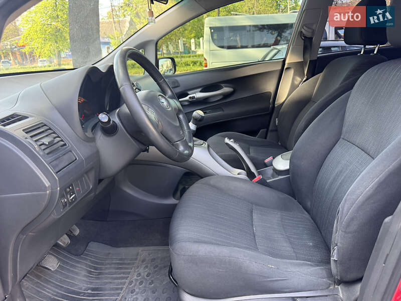 Хэтчбек Toyota Auris 2008 в Николаеве