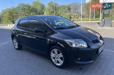 Хэтчбек Toyota Auris 2007 в 
