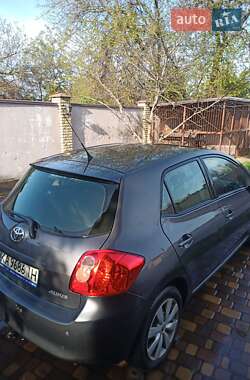 Хэтчбек Toyota Auris 2008 в 