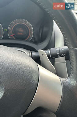Хэтчбек Toyota Auris 2008 в 