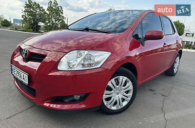 Хэтчбек Toyota Auris 2008 в 
